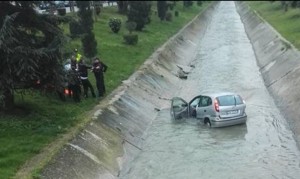 Aksident makina ne lane