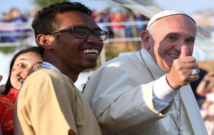 Pope Francis during the evening vigil with pilgrims participating in the World Youth Day 2016 at the Campus Misericordiae in Brzegi, Poland, 30 July 2016. The World Youth Day 2016 is held in Krakow and nearby Brzegi from 26 to 31 July. ANSA/ DANIEL DAL ZENNARO