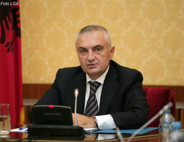 Kryetari i Kuvendi Ilir Meta, duke folur gjate mbledhjes se Konferences se Kryetareve, e zhvilluar vetem mes tij dhe kryetareve te grupeve parlamentare, pasi kreret e komisioneve nuk jane votuar ende ne Parlament.