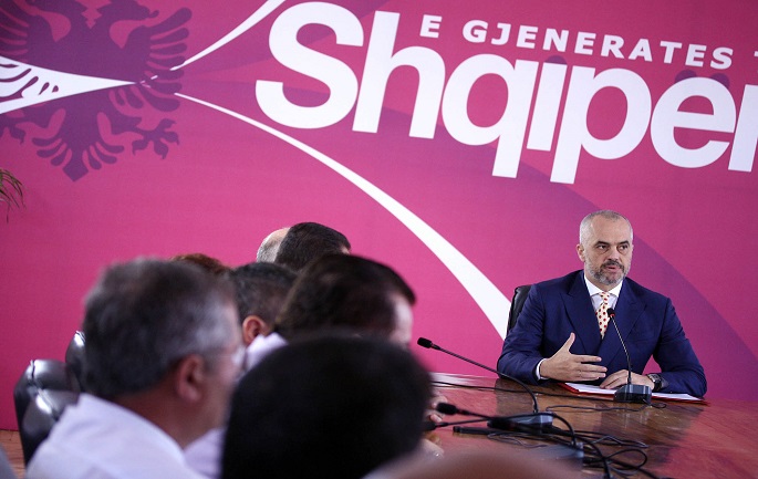 Kryeministri Edi Rama, duke folur gjate nje mbledhje te grupit parlamentar te PS, ku ka deklaruar se fale puneve te mira te kesaj qeverie, shpresat per rilindjen jo vetem nuk jane fikur por jane forcuar edhe me tej.