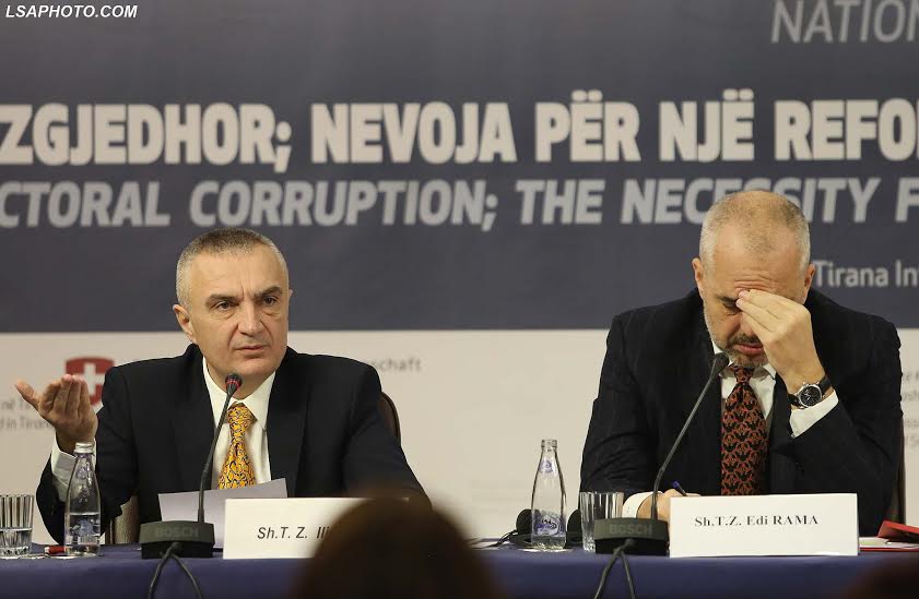 Kryetari i Kuvendit, Ilir Meta dhe Kryeministrit Edi Rama, gjate konferences "Korrupsioni zgjedhor, nevoja per nje reforme elektorale te thelle dhe gjitheperfshirese", e iniciuar Koalicioni i Vezhguesve Vendore, ne hotel Tirana./r/n/r/nParliament Speaker Ilir Meta andAlbanian Prime Minister Edi Rama, during a conference about the necessity of the Electoral Reform.