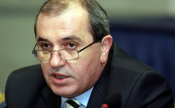 Albanian Foreign Minister Besnik Mustafaj speaks during an International Conference "The Final Status of Kosovo and the Security in the Balkan" in Tirana 21 October 2006. Mustafaj said that the status of the UN-administered province of Kosovo should be resolved in the end of the year, amid rumours that a decision on its status might be delayed. AFP PFOTO/GENT SHKULLAKU
(Photo credit should read GENT SHKULLAKU/AFP/Getty Images)